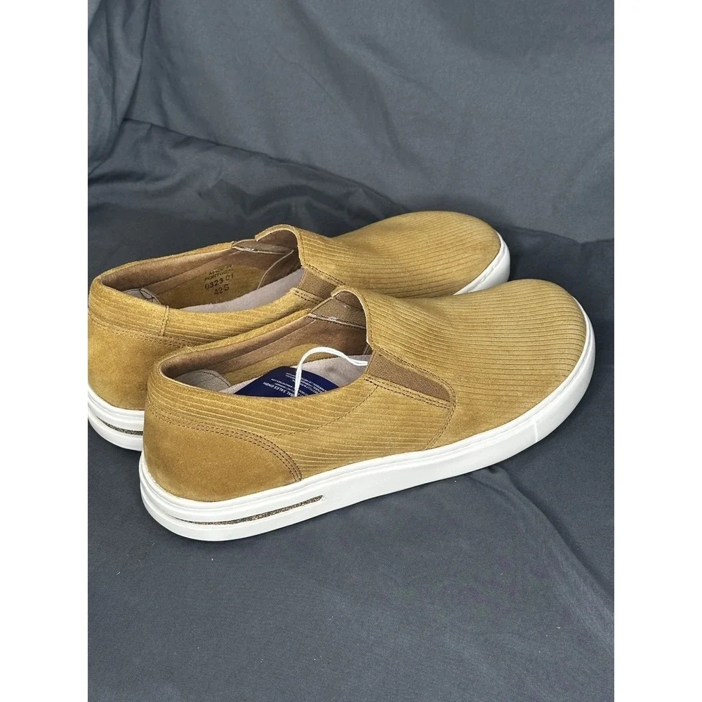 Birkenstock Oswego Low top suede sneaker shoes tan NWOB Women sz 11 Men Sz 9 (42